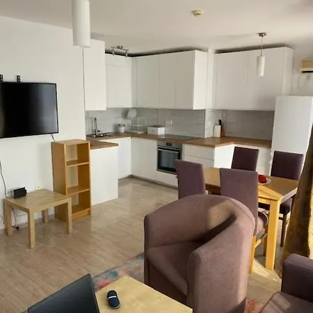 Marina Cape 2 Bedrooms *